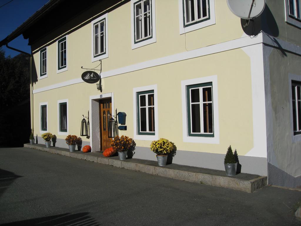 Haus 26 Weissbriach Bed & Breakfast Bagian luar foto